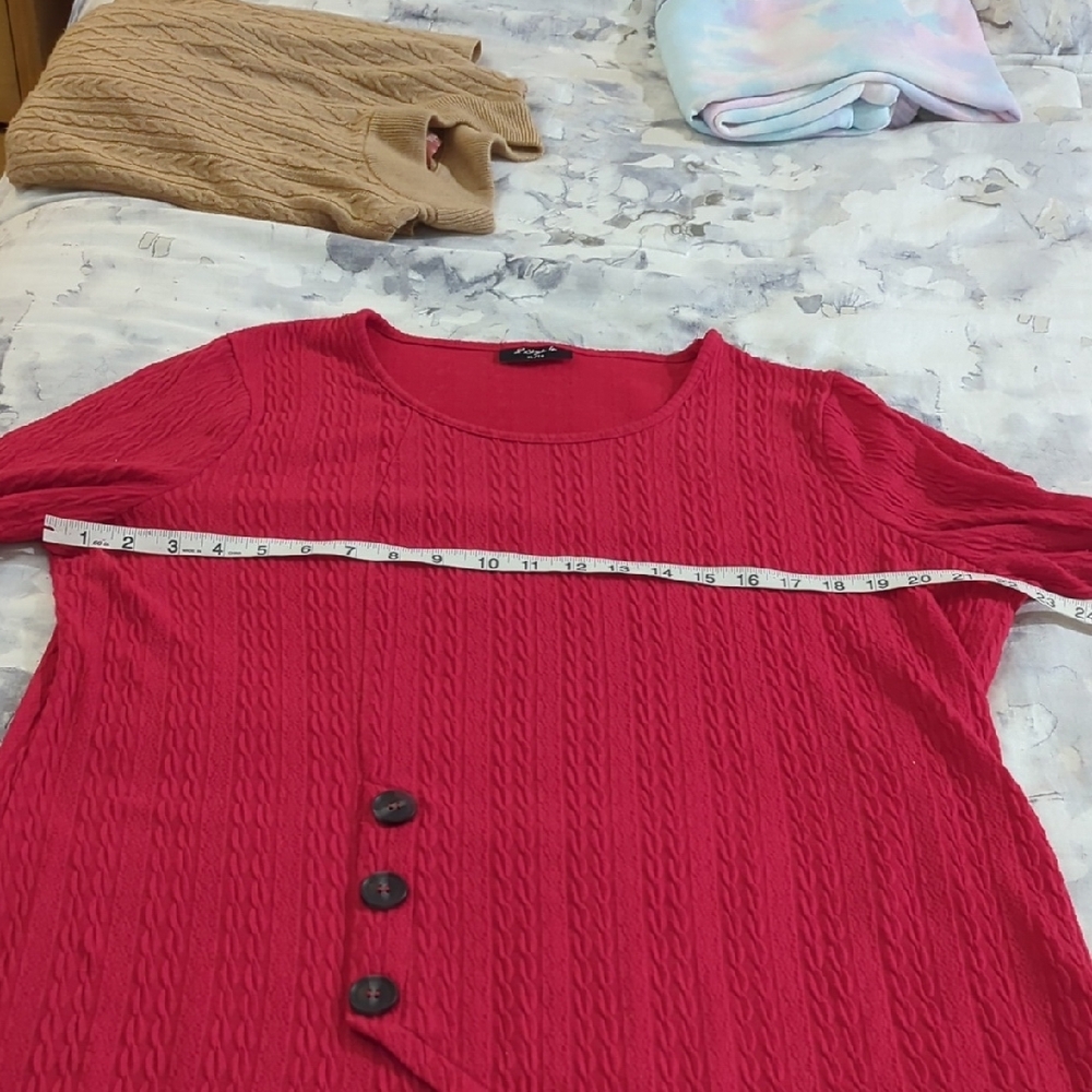 Size XL Women's2 Dye 4 Red Button-Detail Sweater Top - Picture 12 of 14